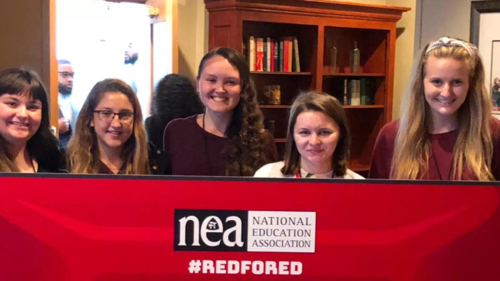 VT-NEA Aspiring Educators pose for a picture